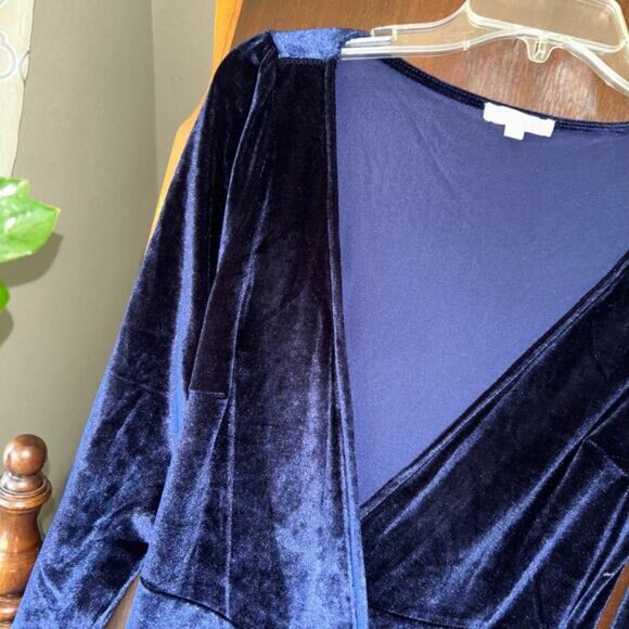 BALTIC BORN Sz small Navy Blue Esmeralda Velvet Wrap Maxi Dress EUC - Picture 4 of 10
